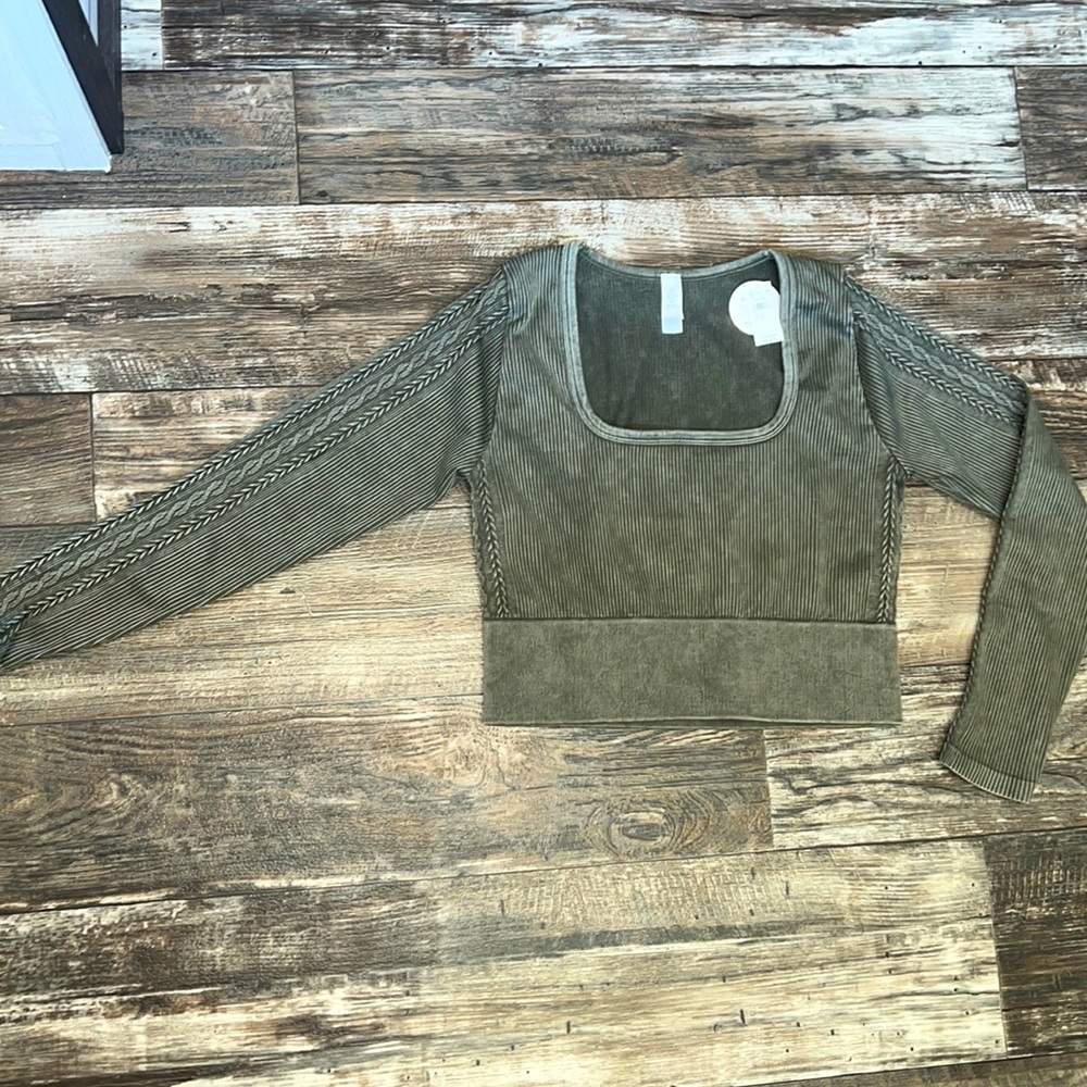 NWT Offline by Aerie Seamless Cable Square Neck Ribbed Long Sleeve